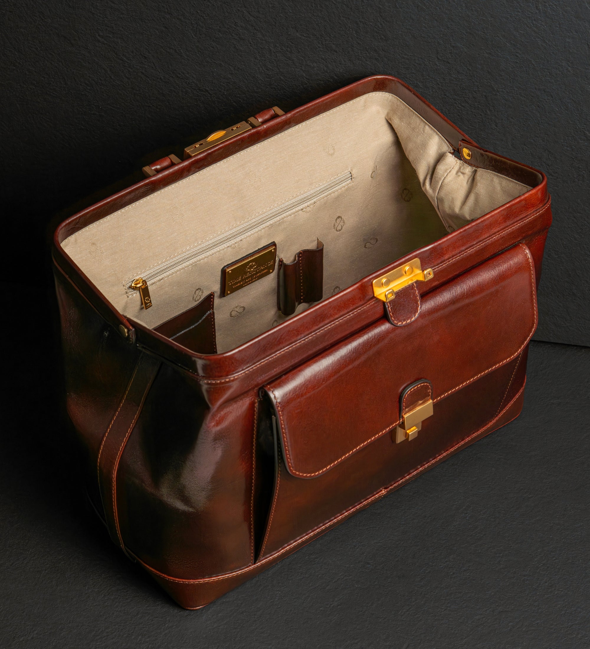 Large Italian Leather Doctor Bag for Women - Hamlet